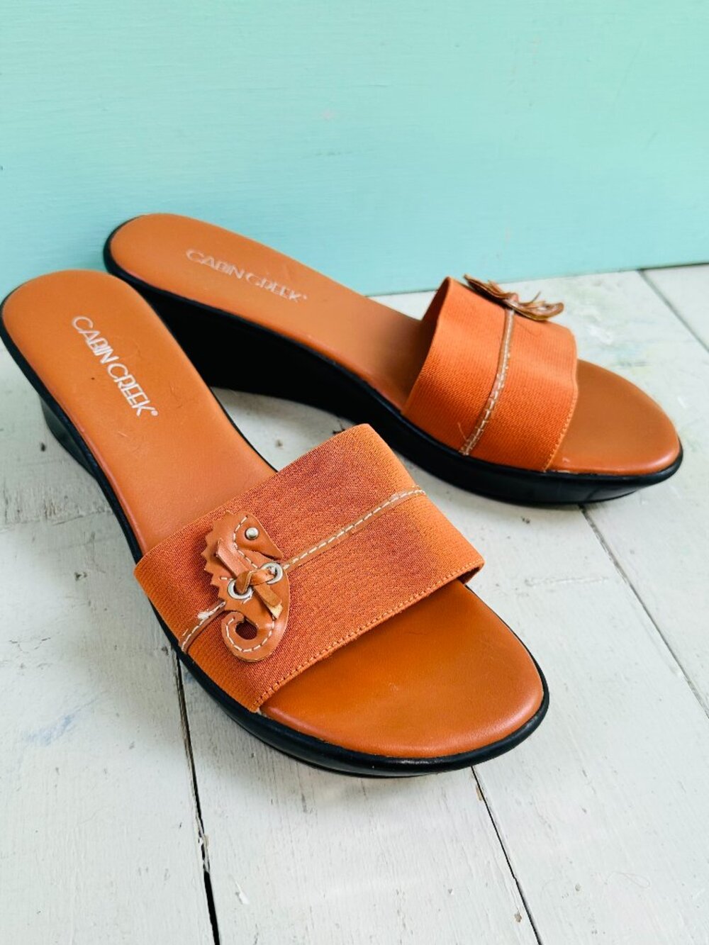Vintage Y2K Cabin Creek Orange Seahorse Wedge Slide Sandals 9M